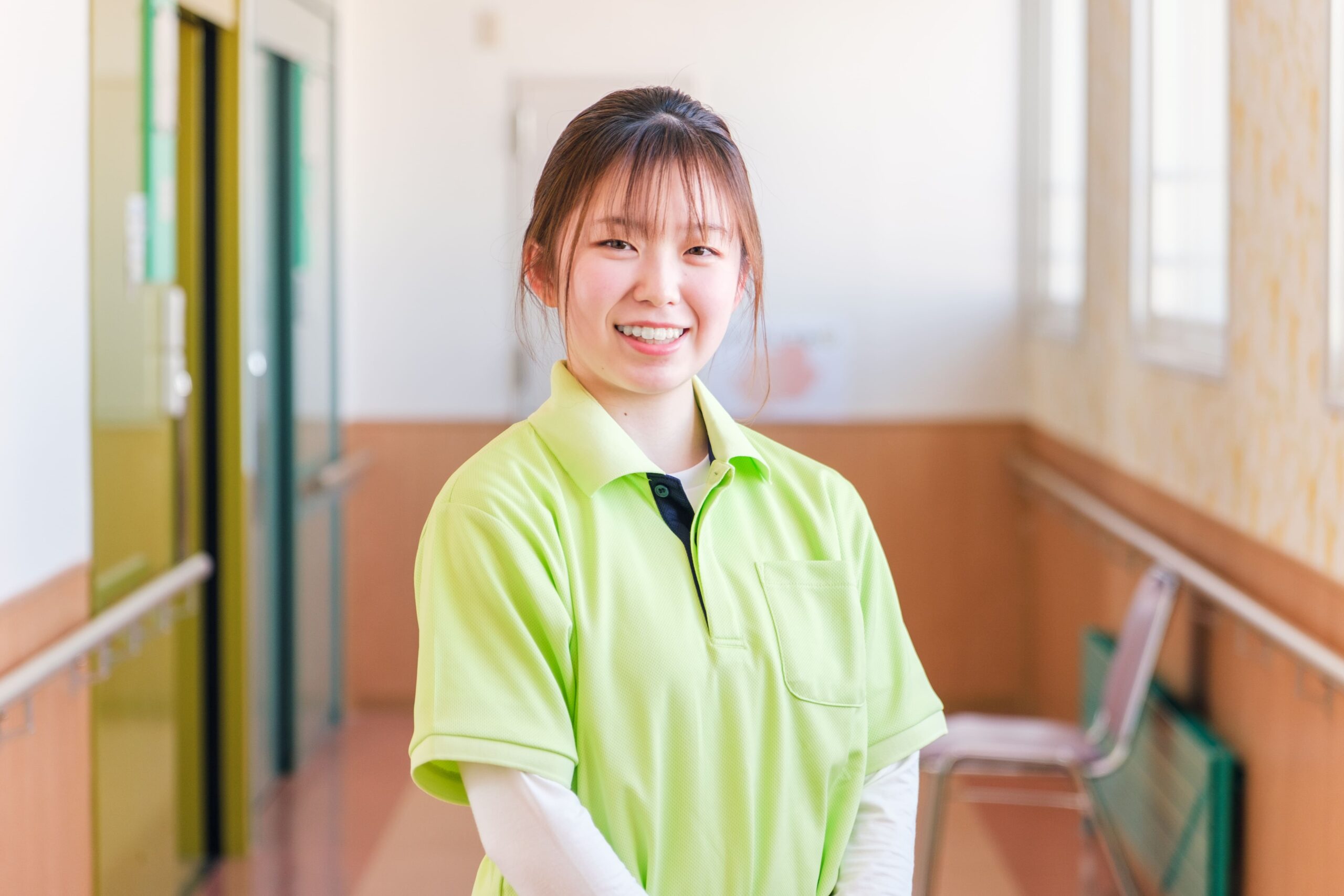 Kさん　介護未経験　21歳　飲食業界　→　介護業界